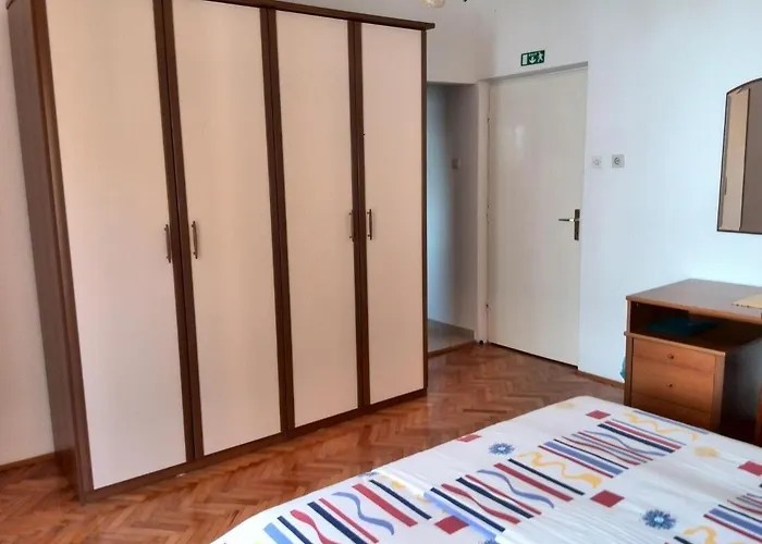 Гостевой дом Raffaello Кампор