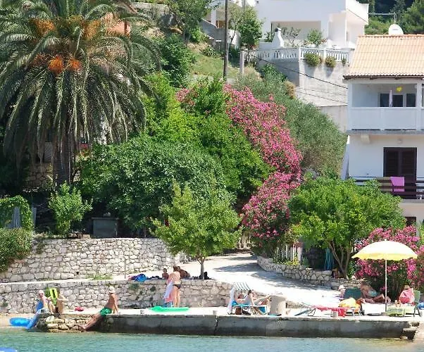 Raffaello Гостевой дом Кампор