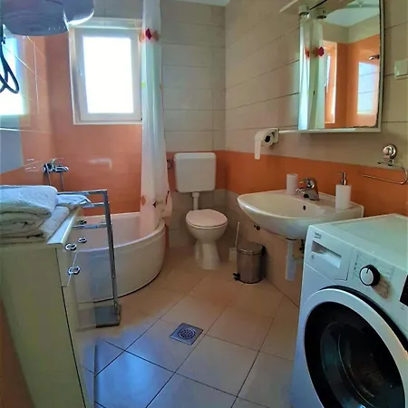 Raffaello Guest house 3*