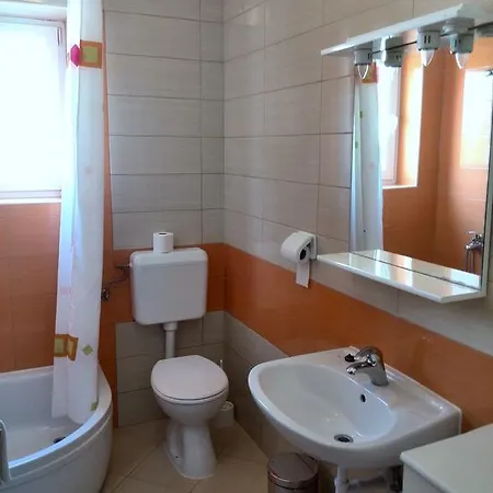 Raffaello Guest house 3*